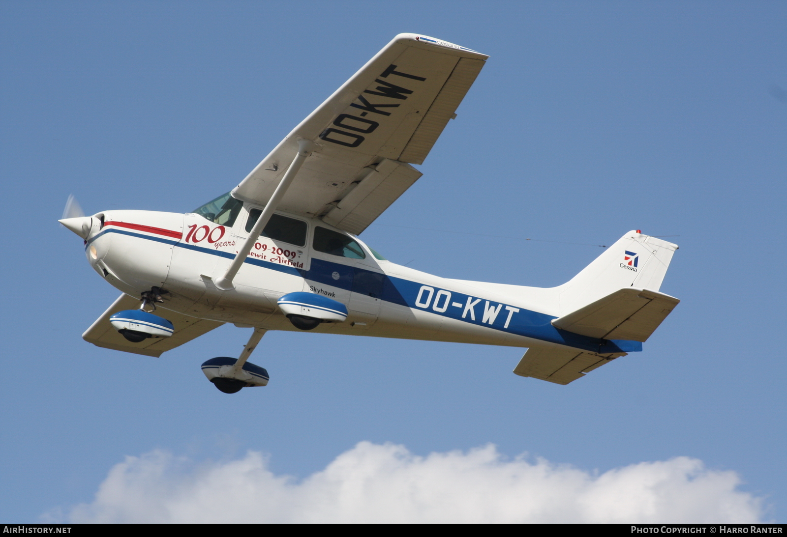 Aircraft Photo of OO-KWT | Cessna 172N Skyhawk | AirHistory.net #49492