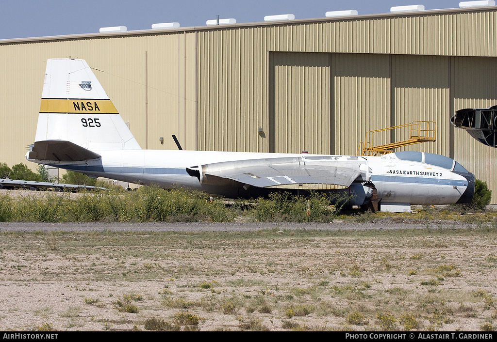 Aircraft Photo of NASA 925 | Martin WB-57F Canberra | NASA - National Aeronautics and Space Administration | AirHistory.net #49588