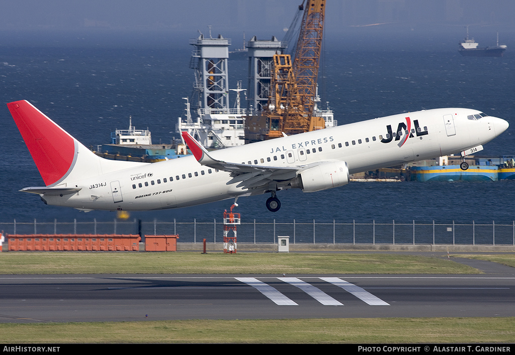 Aircraft Photo of JA314J | Boeing 737-846 | Japan Airlines - JAL | AirHistory.net #49589