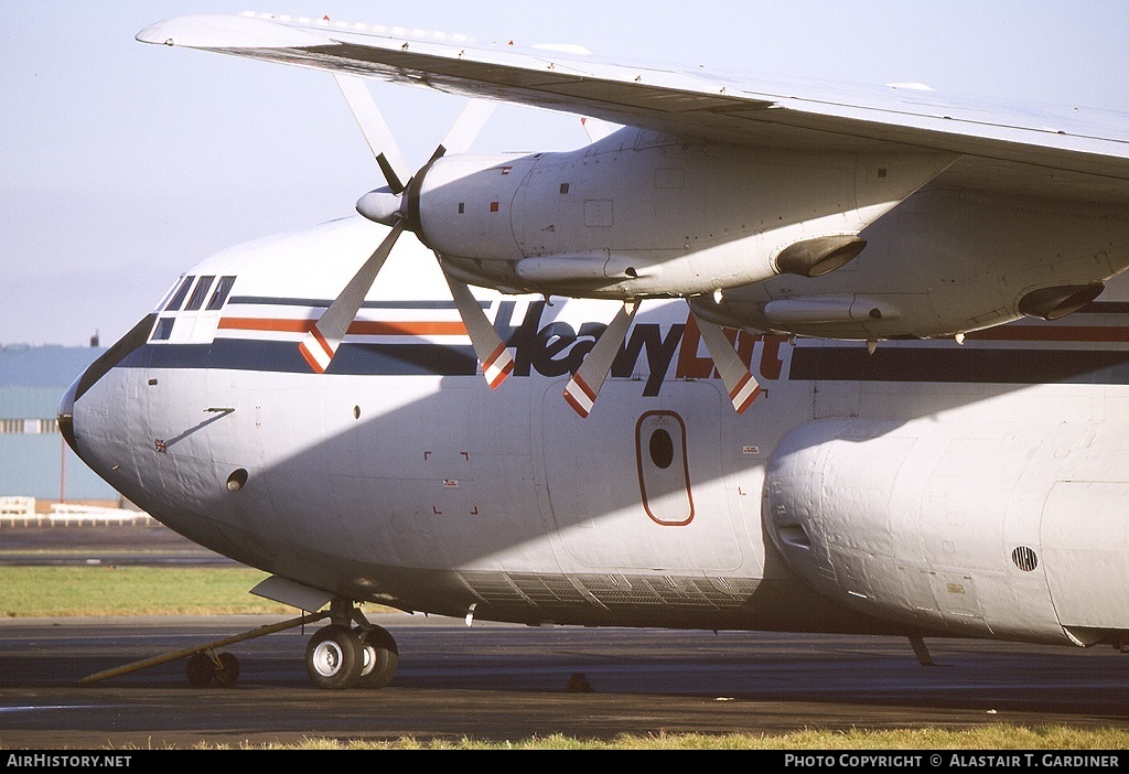 Aircraft Photo of G-HLFT | Short SC.5 Belfast | HeavyLift Cargo Airlines | AirHistory.net #49608