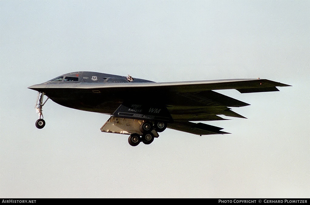 Aircraft Photo of 89-0127 | Northrop Grumman B-2A Spirit | USA - Air Force | AirHistory.net #49790