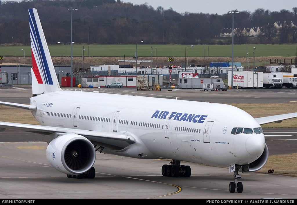 Aircraft Photo of F-GSQX | Boeing 777-328/ER | Air France | AirHistory.net #49935