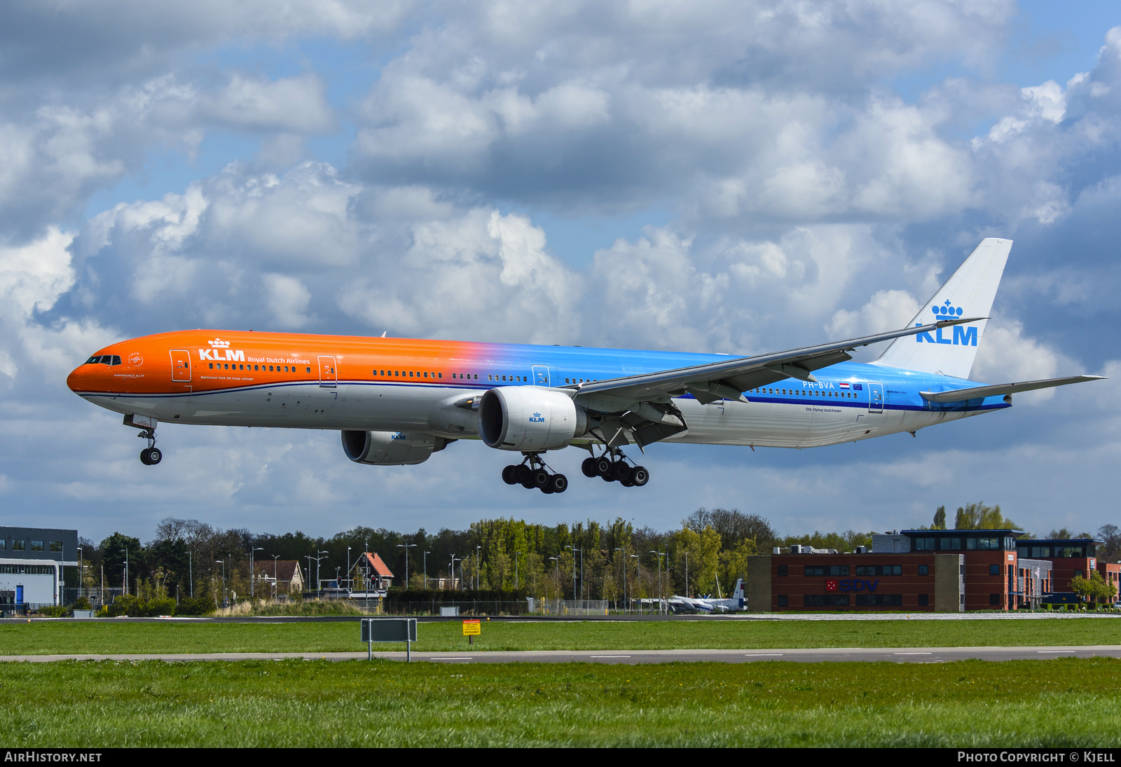 Aircraft Photo of PH-BVA | Boeing 777-306/ER | KLM - Royal Dutch Airlines | AirHistory.net #49973