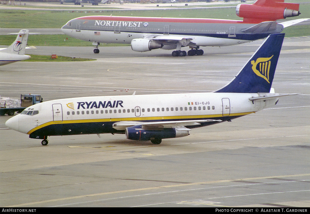 Aircraft Photo of EI-CJC | Boeing 737-204/Adv | Ryanair | AirHistory.net #50261