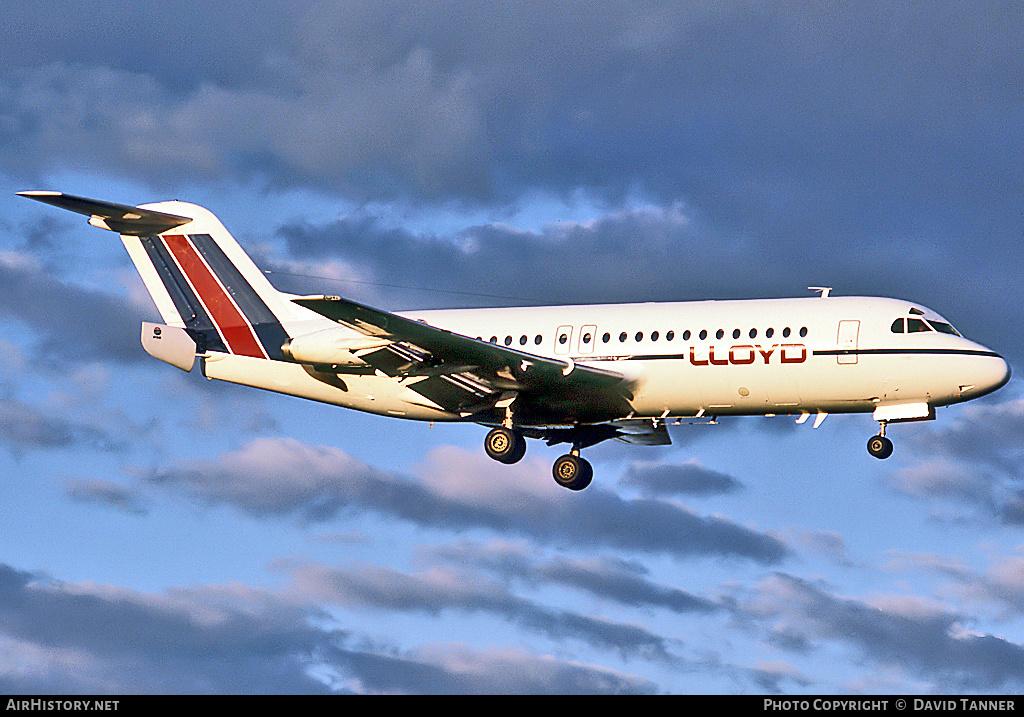 Aircraft Photo of VH-LAR | Fokker F28-4000 Fellowship | Lloyd Aviation | AirHistory.net #50450