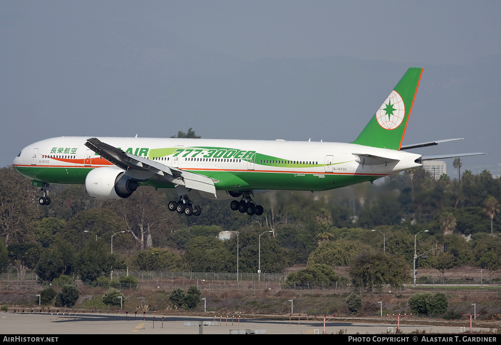 Aircraft Photo of B-16702 | Boeing 777-35E/ER | EVA Air | AirHistory.net #50490
