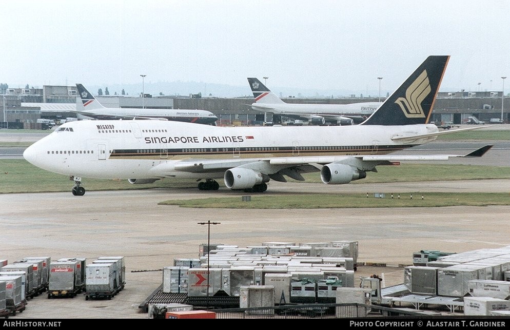 Aircraft Photo of 9V-SMJ | Boeing 747-412 | Singapore Airlines | AirHistory.net #50517