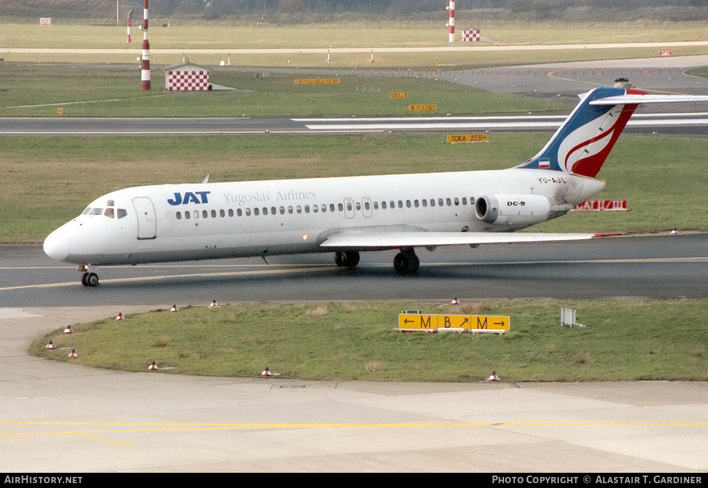 Aircraft Photo of YU-AJL | McDonnell Douglas DC-9-32 | JAT Yugoslav Airlines - Jugoslovenski Aerotransport | AirHistory.net #50550
