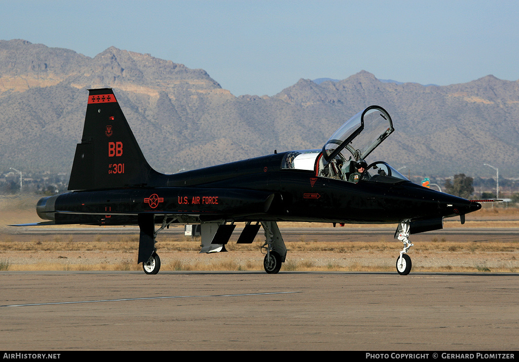 Aircraft Photo of 64-13301 / AF-64-301 | Northrop T-38A Talon | USA - Air Force | AirHistory.net #50589