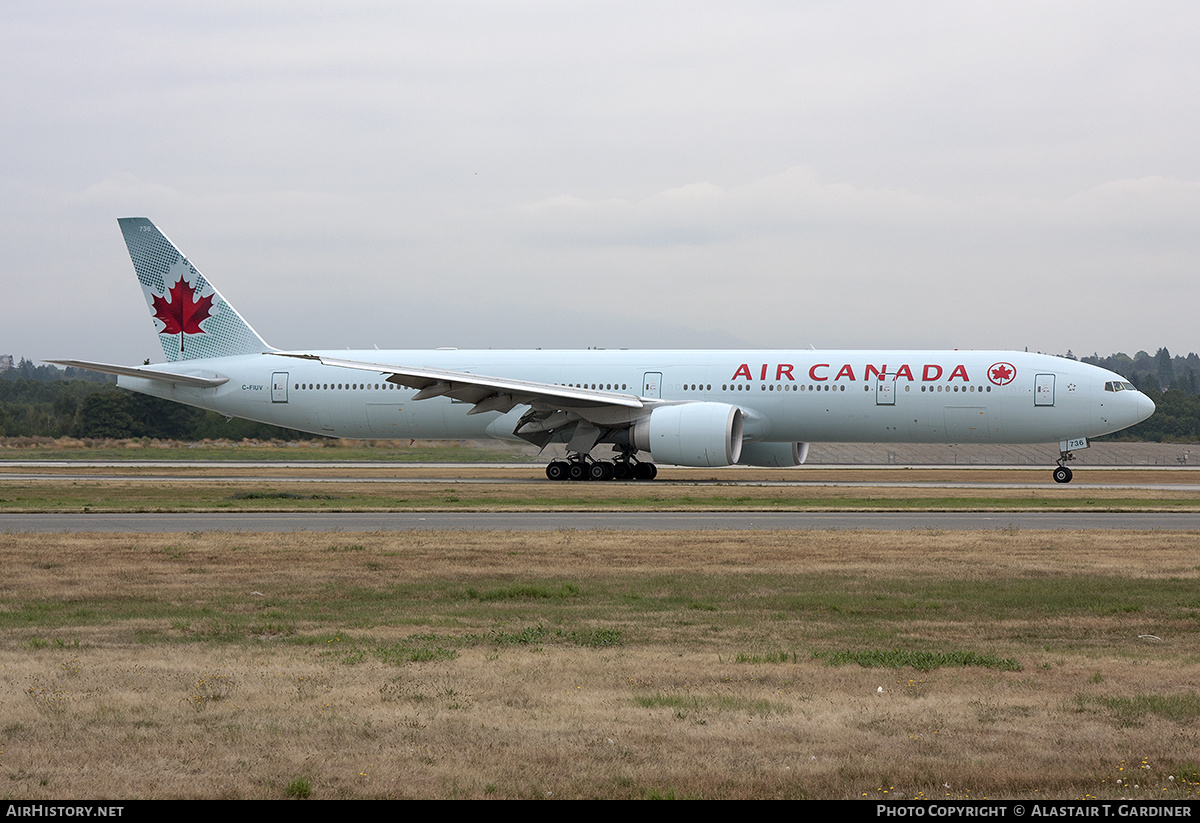 Aircraft Photo of C-FIUV | Boeing 777-333/ER | Air Canada | AirHistory.net #50682