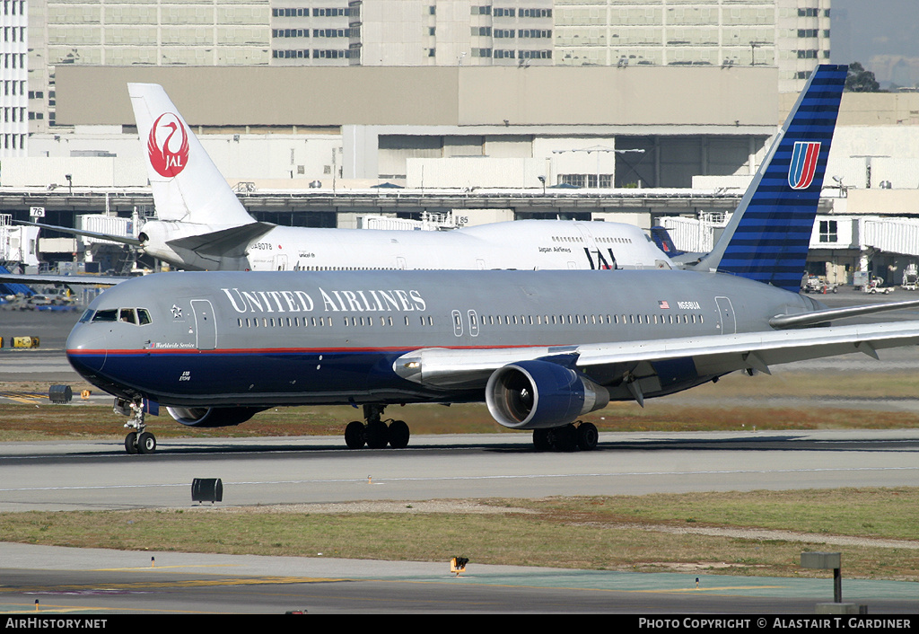 Aircraft Photo of N668UA | Boeing 767-322/ER | United Airlines | AirHistory.net #50743