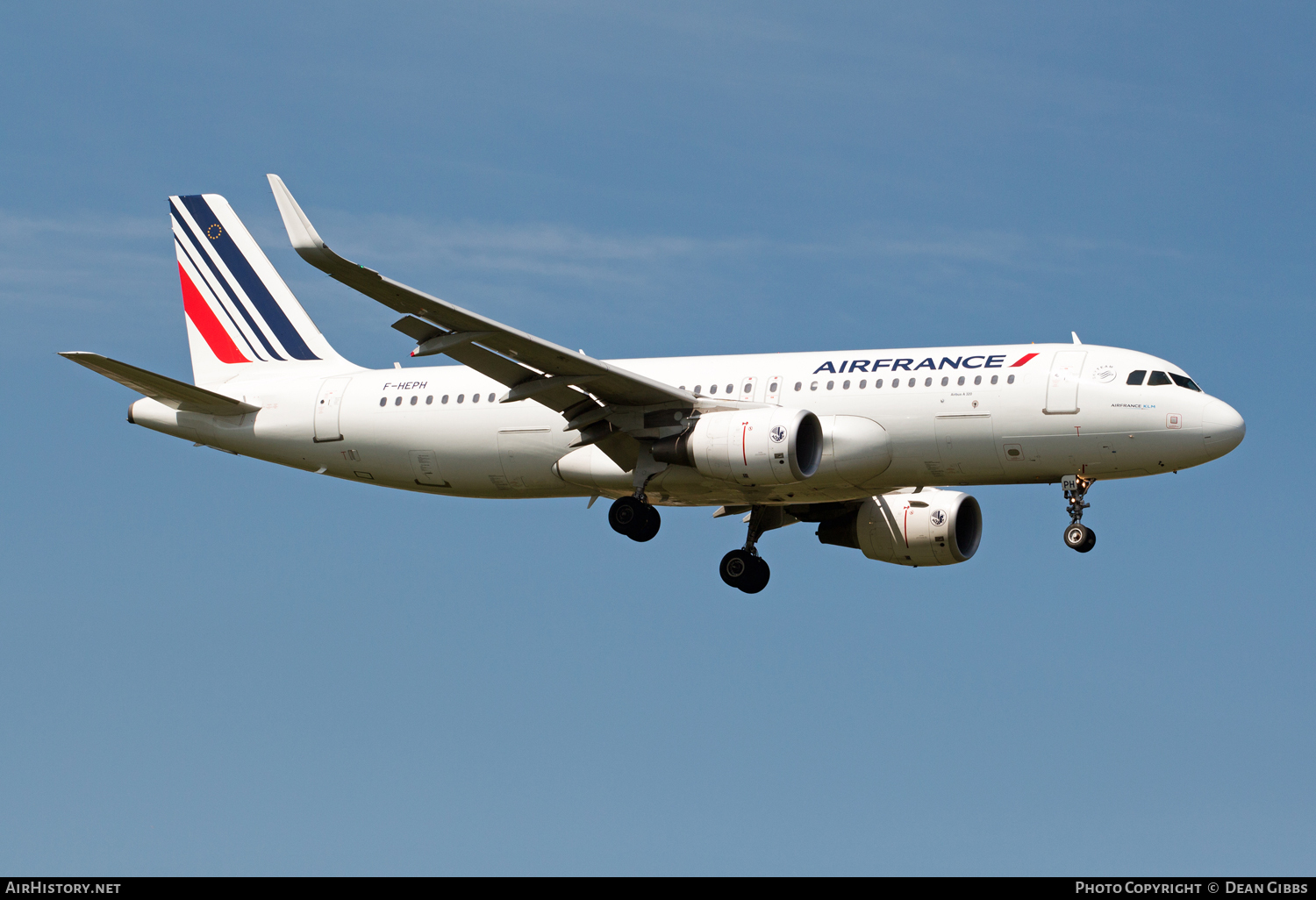Aircraft Photo of F-HEPH | Airbus A320-214 | Air France | AirHistory.net #50993