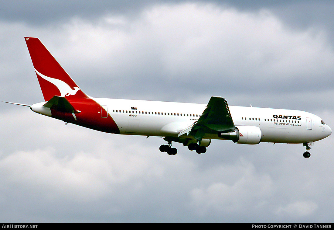 Aircraft Photo of VH-OGF | Boeing 767-338/ER | Qantas | AirHistory.net #51089