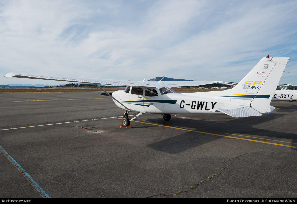 Aircraft Photo of C-GWLY | Cessna 172 Skyhawk | Victoria Flying Club | AirHistory.net #51185