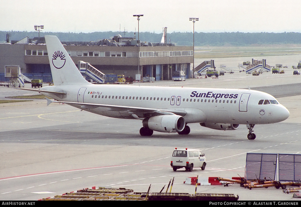 Aircraft Photo of EI-TLJ | Airbus A320-231 | SunExpress | AirHistory.net #51470