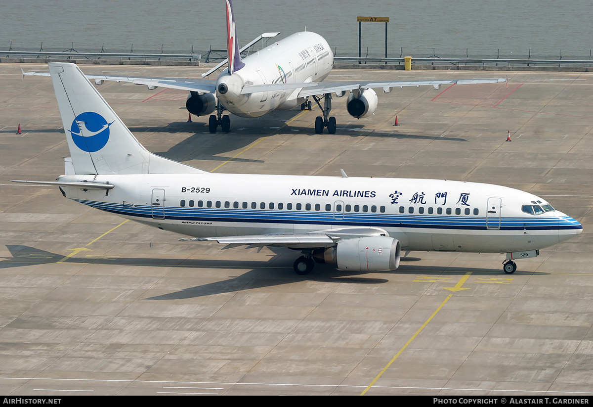Aircraft Photo of B-2529 | Boeing 737-505 | Xiamen Airlines | AirHistory.net #51681