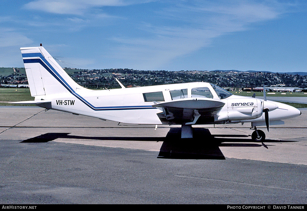 Aircraft Photo of VH-STW | Piper PA-34-200 Seneca | AirHistory.net #51698