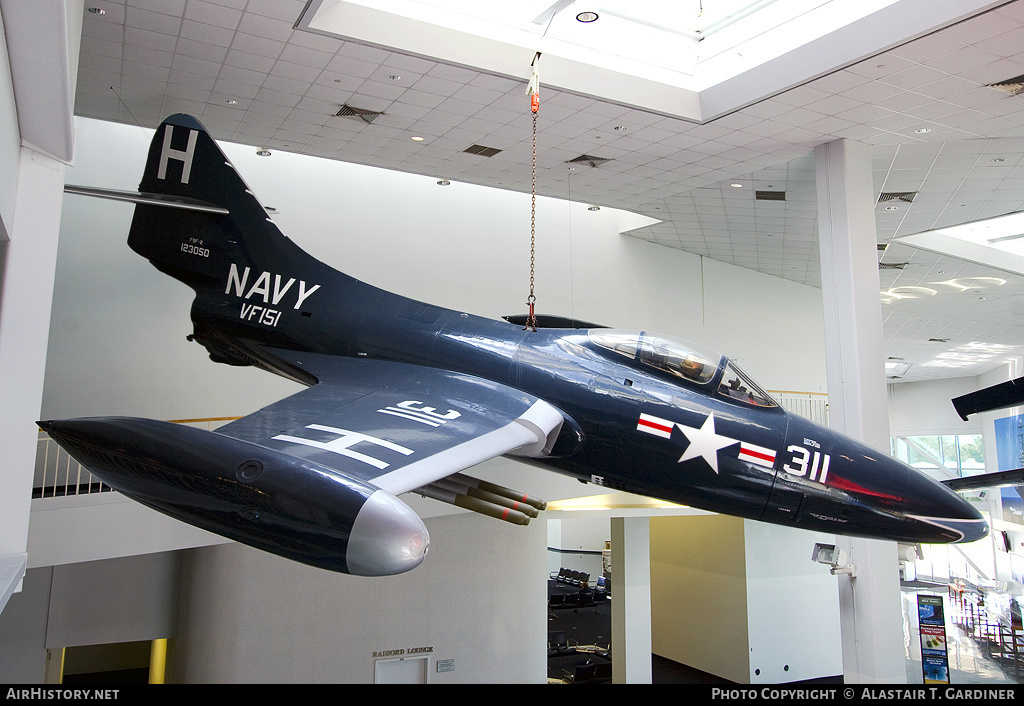 Aircraft Photo of 123050 | Grumman F9F-2 Panther | USA - Navy | AirHistory.net #51720