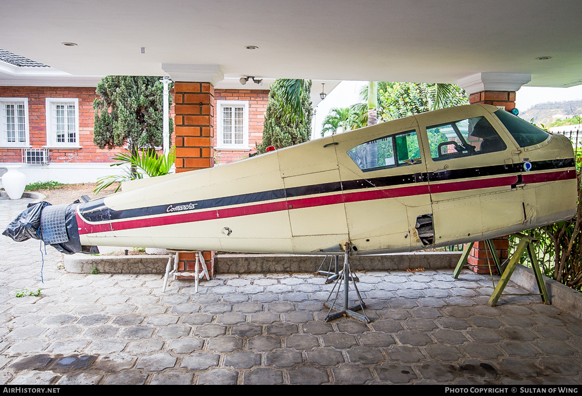 Aircraft Photo of HC-AHA | Piper PA-24-250 Comanche | AirHistory.net #51734