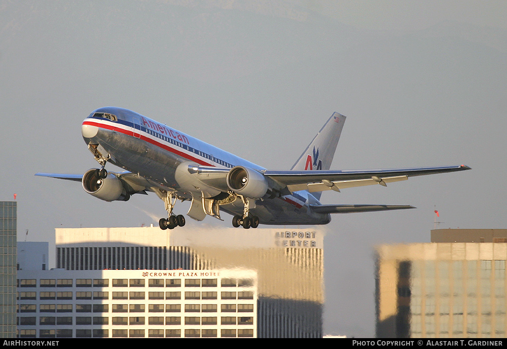 Aircraft Photo of N332AA | Boeing 767-223/ER | American Airlines | AirHistory.net #51759