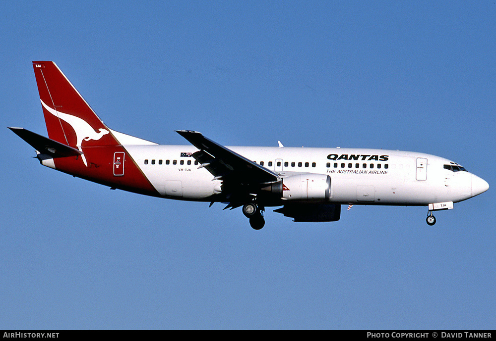 Aircraft Photo of VH-TJA | Boeing 737-376 | Qantas | AirHistory.net #51848