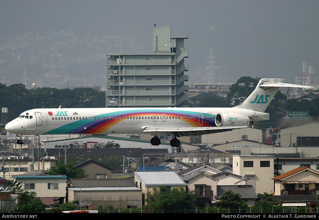 Aircraft Photo of JA8070 | McDonnell Douglas MD-90-30 | Japan Air System - JAS | AirHistory.net #51984
