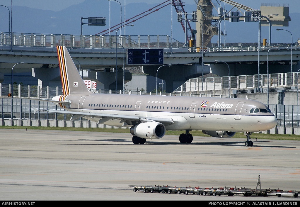 Aircraft Photo of HL7713 | Airbus A321-231 | Asiana Airlines | AirHistory.net #52023