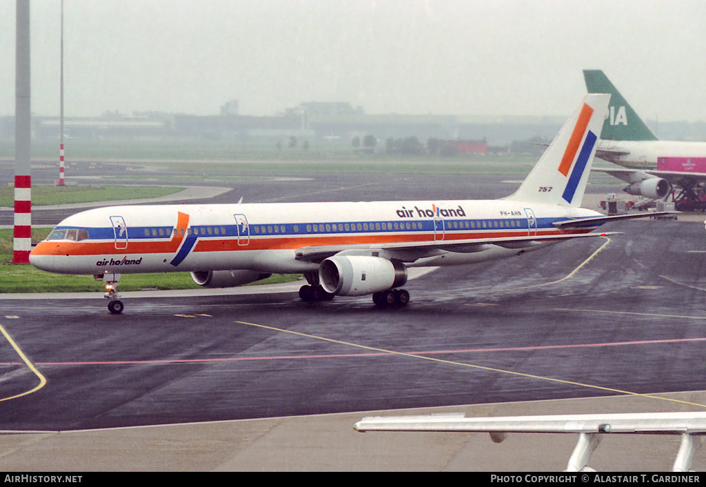 Aircraft Photo of PH-AHN | Boeing 757-236 | Air Holland | AirHistory.net #52162