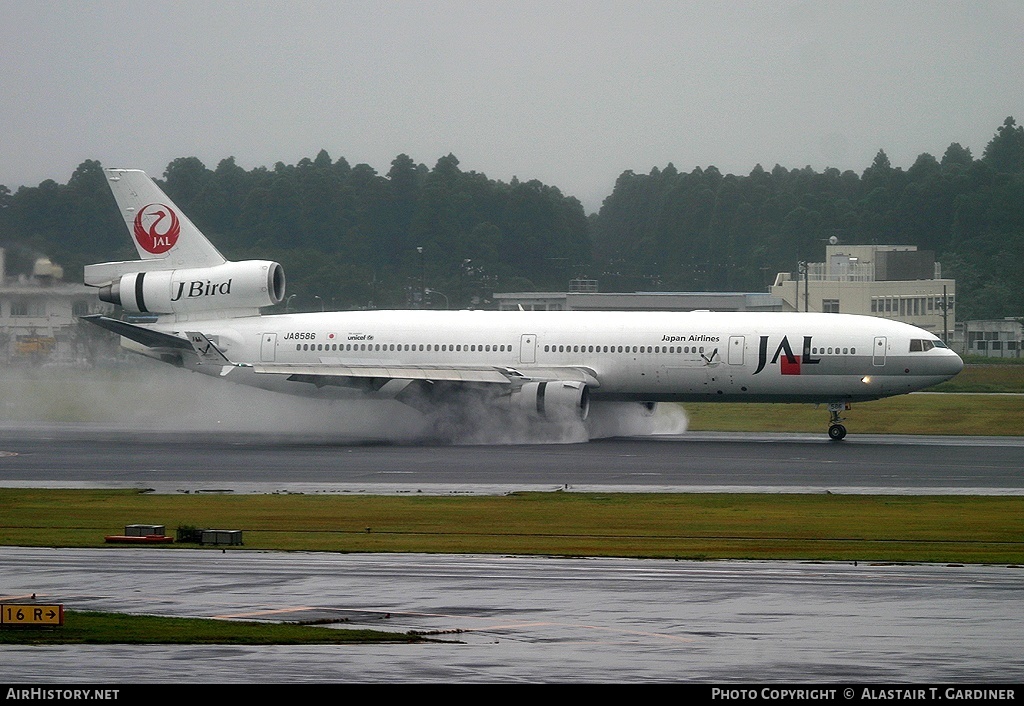 Aircraft Photo of JA8586 | McDonnell Douglas MD-11 | Japan Airlines - JAL | AirHistory.net #52191