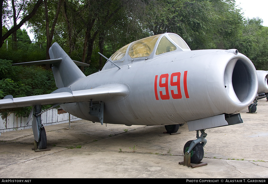 Aircraft Photo of 1991 | Mikoyan-Gurevich MiG-15UTI | China - Air Force | AirHistory.net #52241