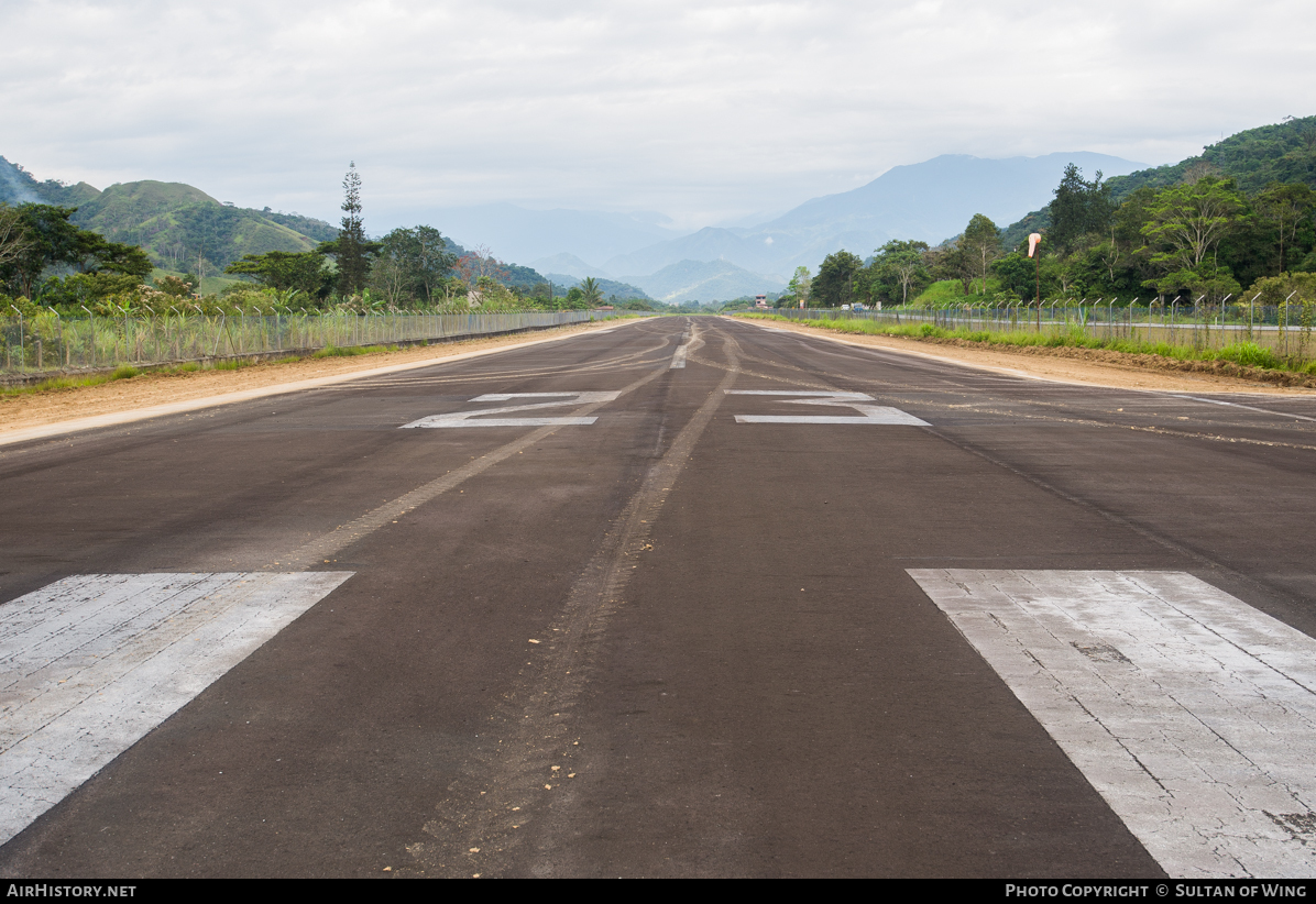 Airport photo of Cumbaratza (SEBZ) in Ecuador | AirHistory.net #52461