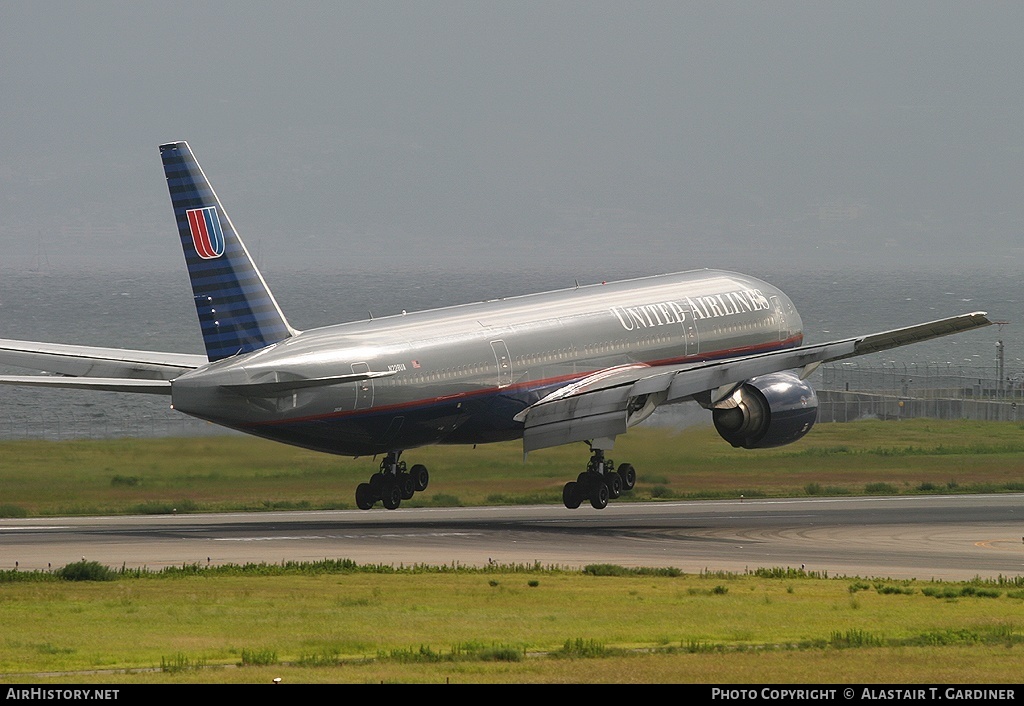 Aircraft Photo of N228UA | Boeing 777-222/ER | United Airlines | AirHistory.net #52465