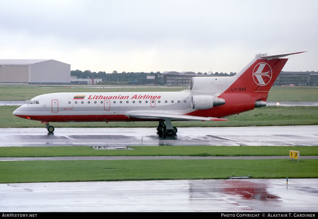 Aircraft Photo of LY-AAS | Yakovlev Yak-42D | Lithuanian Airlines | AirHistory.net #52518