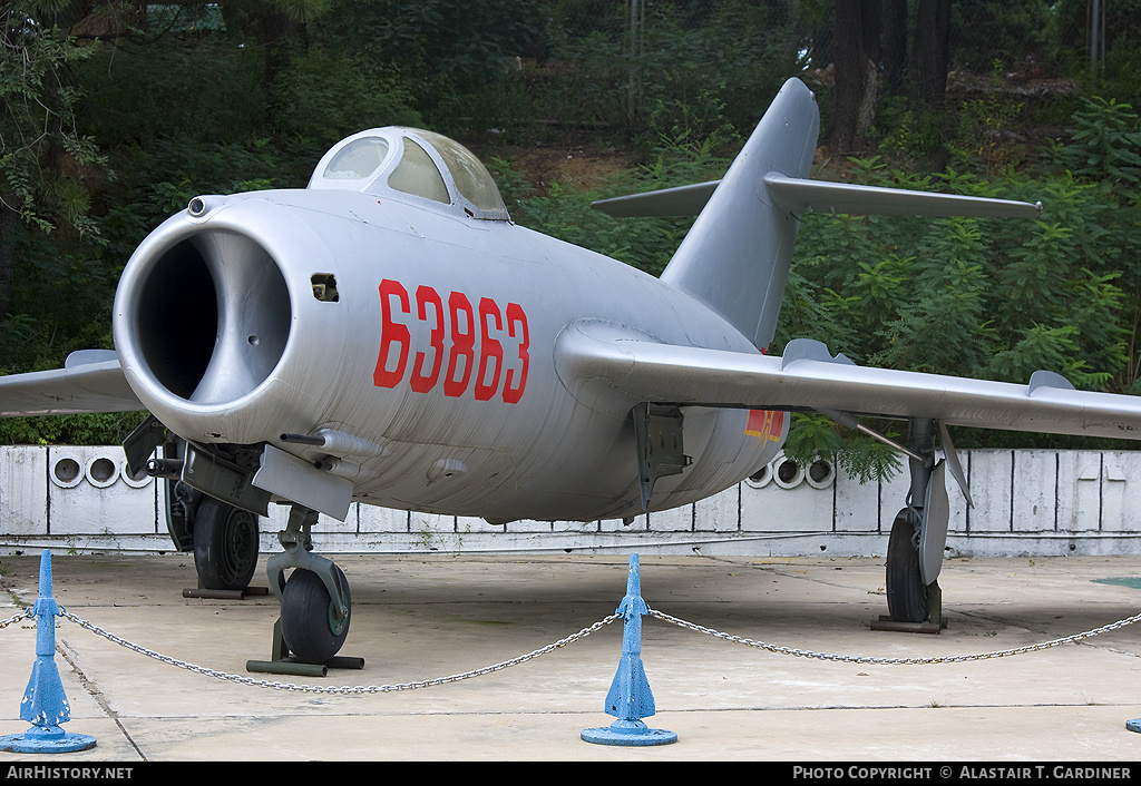 Aircraft Photo of 63863 | Mikoyan-Gurevich MiG-15bis | China - Air Force | AirHistory.net #52583