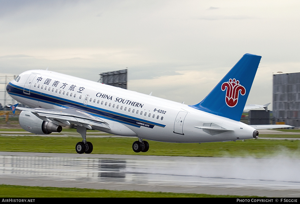 Aircraft Photo of B-6202 | Airbus A319-132 | China Southern Airlines | AirHistory.net #52585