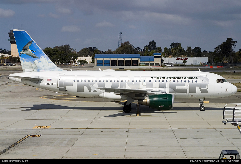 Aircraft Photo of N909FR | Airbus A319-111 | Frontier Airlines | AirHistory.net #52615