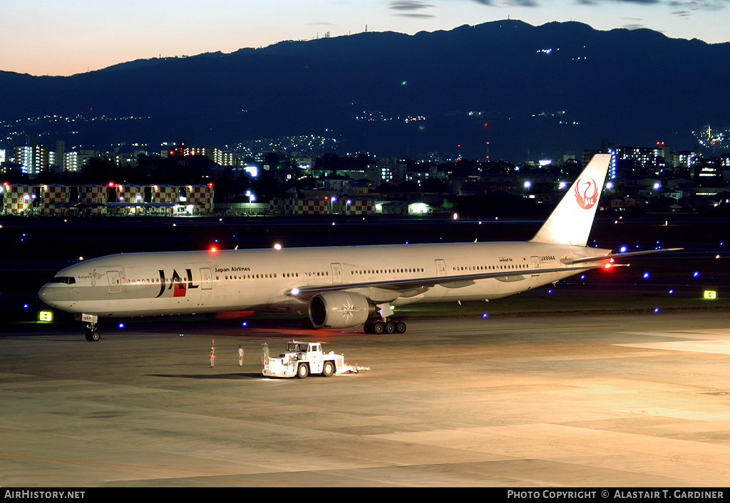 Aircraft Photo of JA8944 | Boeing 777-346 | Japan Airlines - JAL | AirHistory.net #52628