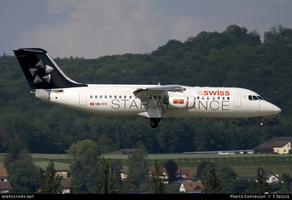 Aircraft Photo of HB-IYV | BAE Systems Avro 146-RJ100 | Swiss International Air Lines | AirHistory.net #52805