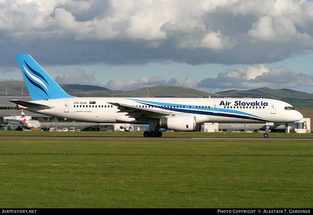 Aircraft Photo of OM-DGK | Boeing 757-236 | Air Slovakia | AirHistory.net #53055