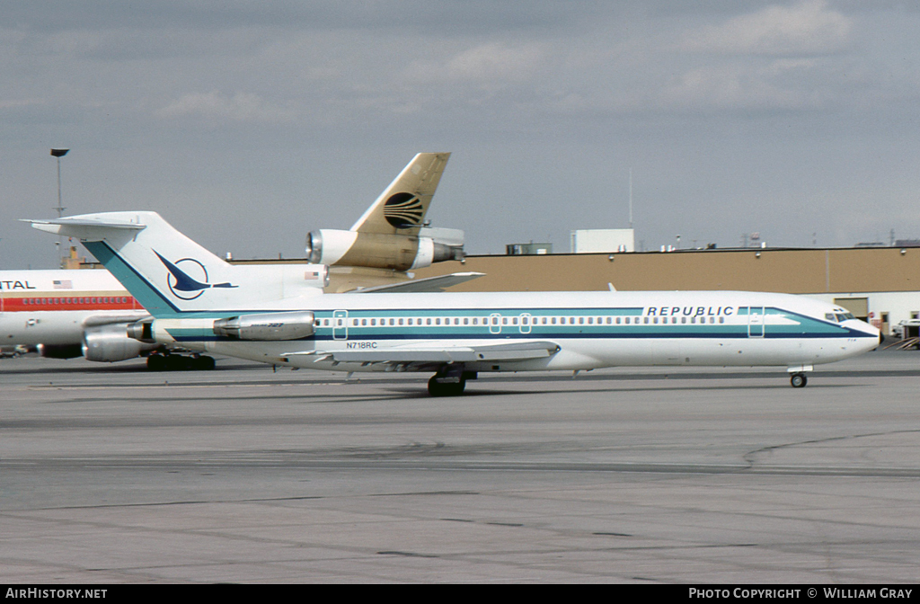 Aircraft Photo of N718RC | Boeing 727-2S7/Adv | Republic Airlines | AirHistory.net #53074