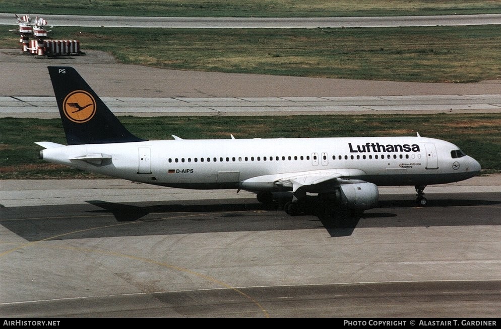 Aircraft Photo of D-AIPS | Airbus A320-211 | Lufthansa | AirHistory.net #53119