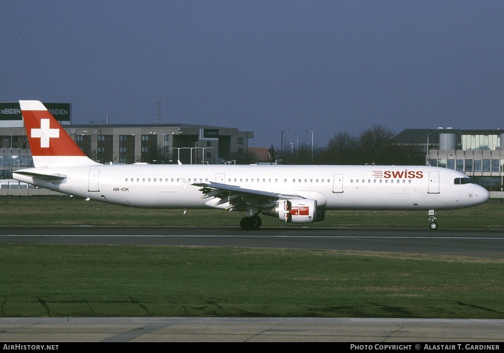 Aircraft Photo of HB-IOK | Airbus A321-111 | Swiss International Air Lines | AirHistory.net #53384