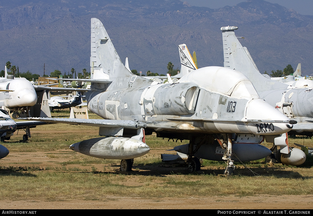 Aircraft Photo of 152871 | Douglas TA-4J Skyhawk | USA - Navy | AirHistory.net #53410