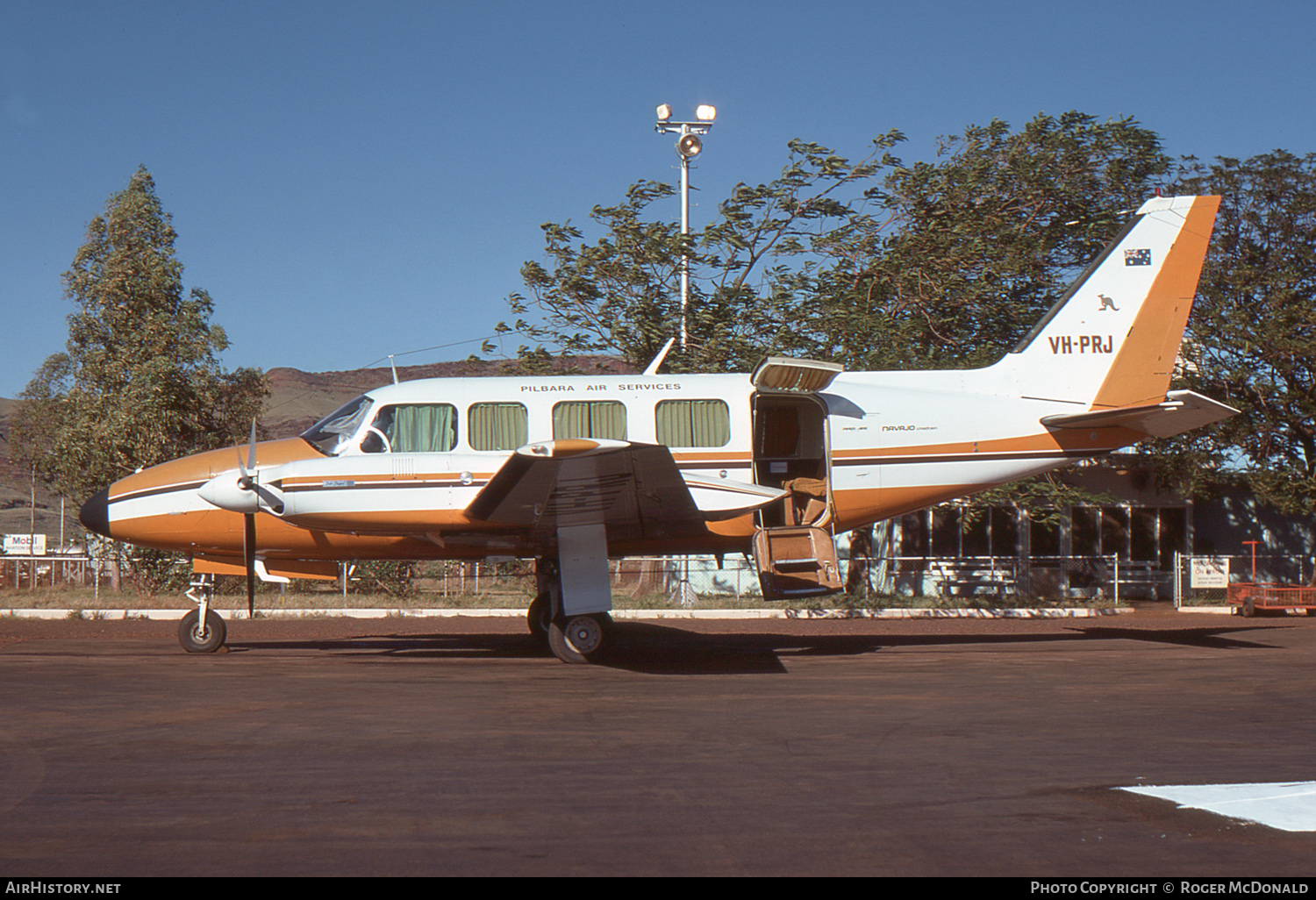 Aircraft Photo of VH-PRJ | Piper PA-31-350 Navajo Chieftain | Pilbara Air Services | AirHistory.net #53445