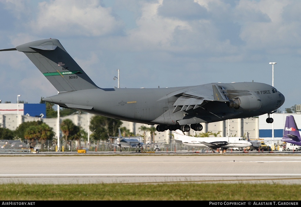 Aircraft Photo of 99-0169 / 90169 | Boeing C-17A Globemaster III | USA - Air Force | AirHistory.net #53509