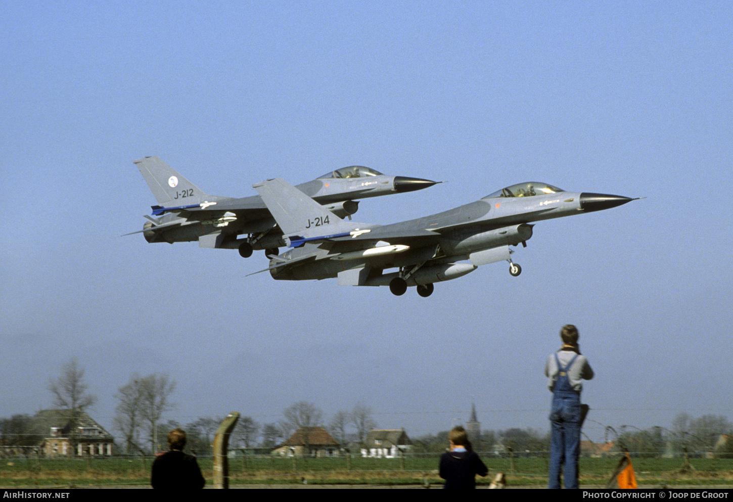 Aircraft Photo of J-214 | General Dynamics F-16A Fighting Falcon | Netherlands - Air Force | AirHistory.net #53522