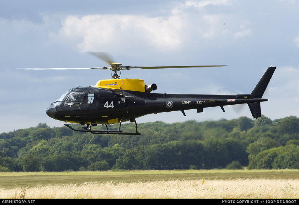 Aircraft Photo of ZJ244 | Eurocopter AS-350BB Squirrel HT2 | UK - Army | AirHistory.net #53549