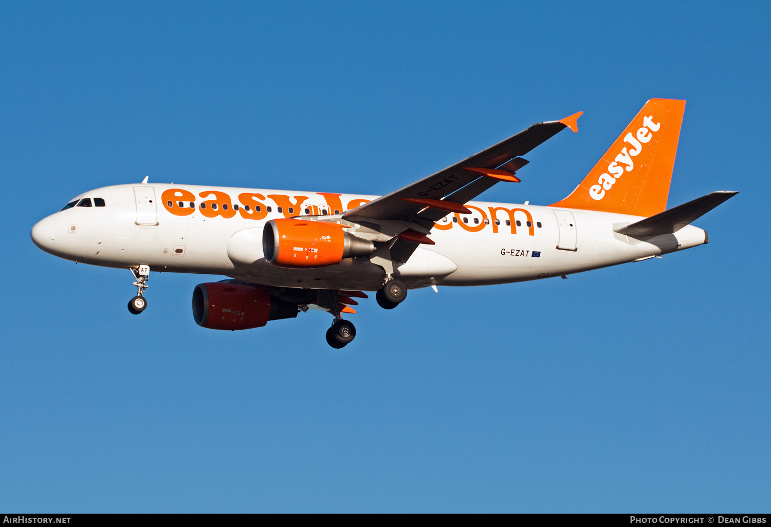 Aircraft Photo of G-EZAT | Airbus A319-111 | EasyJet | AirHistory.net #53717