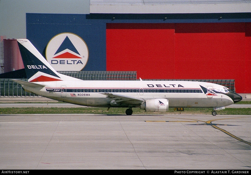 Aircraft Photo of N306WA | Boeing 737-347 | Delta Air Lines | AirHistory.net #53815