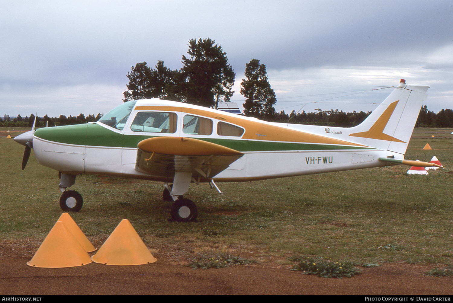 Aircraft Photo of VH-FWU | Beech A23-24 Musketeer Super III | AirHistory.net #53843